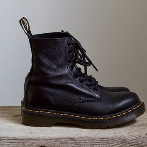 Dr. Martens 1460 Womens Pascal Virginia Leather Boots